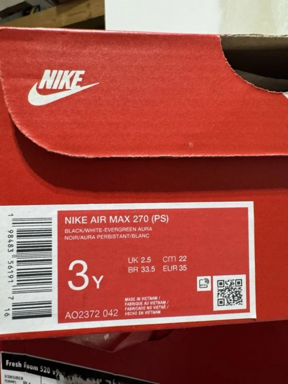 Nike Air Max 270 Sneakers Size 3 M Big Kid